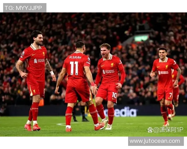 全球足球巨星首发阵容揭晓精彩对决即将上演球迷热情高涨期待赛事盛况