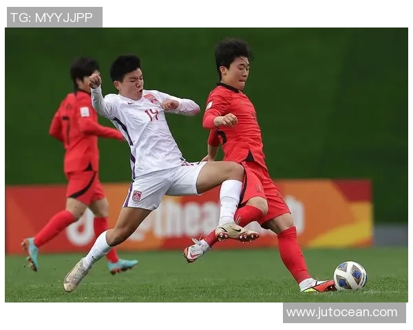 中国足球明星在海外赛场的精彩表现与发展历程探讨