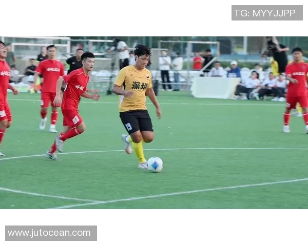 新疆足球明星风采展现精彩瞬间的照片与图片合集